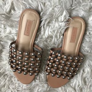 Forever 21 slides 5.5. NWOT